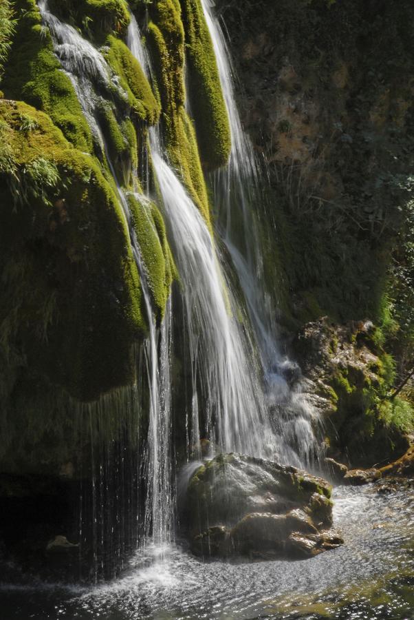 Logis Hotel Restaurant Des Gorges Du Tarn Florac Екстериор снимка