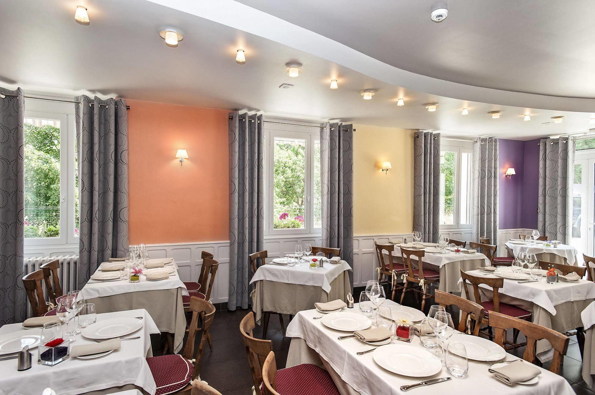 Logis Hotel Restaurant Des Gorges Du Tarn Florac Екстериор снимка