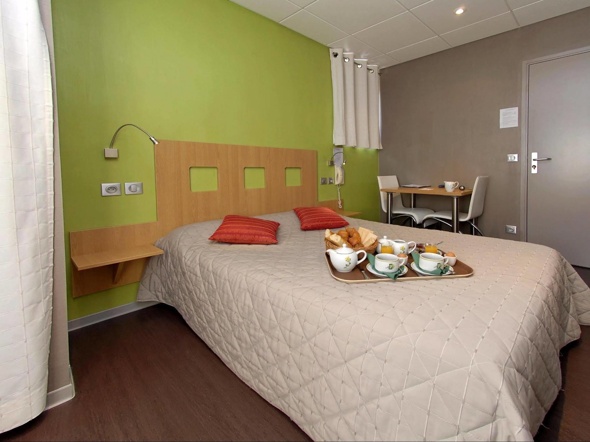 Logis Hotel Restaurant Des Gorges Du Tarn Florac Екстериор снимка