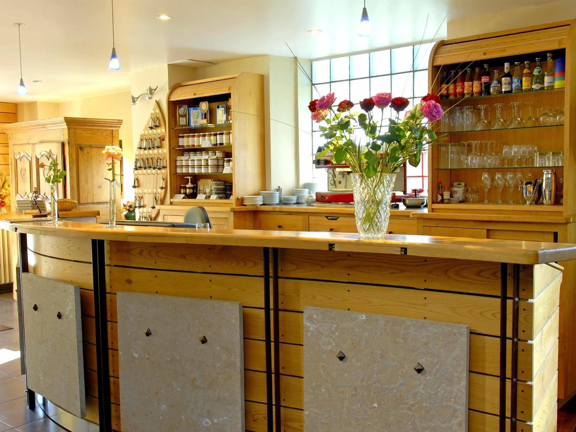 Logis Hotel Restaurant Des Gorges Du Tarn Florac Екстериор снимка